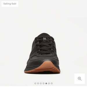 Black + Tan “The Trainer” from Everlane
